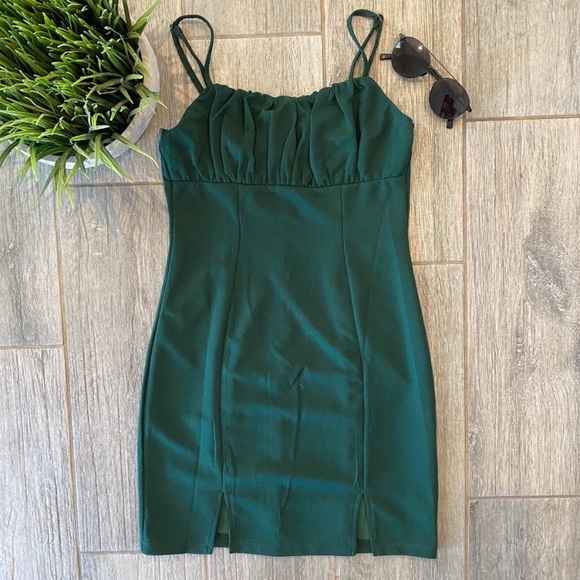 Selfie Leslie Green Double Split Hem Mini Dress - Picture 2 of 5
